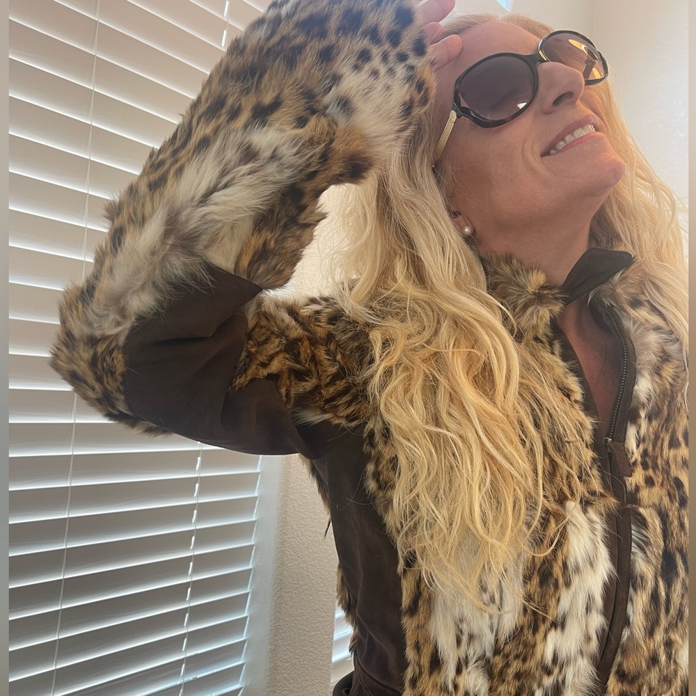 Valentino 100% Fur Coat. Leopard.